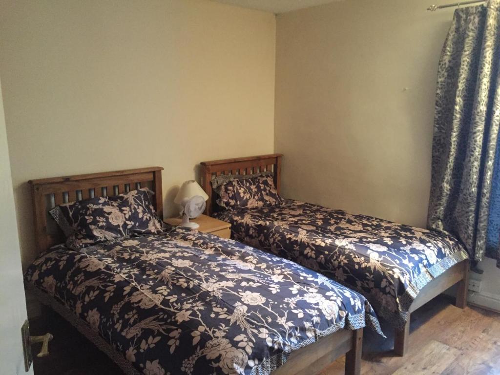 Silver Hill House room 1