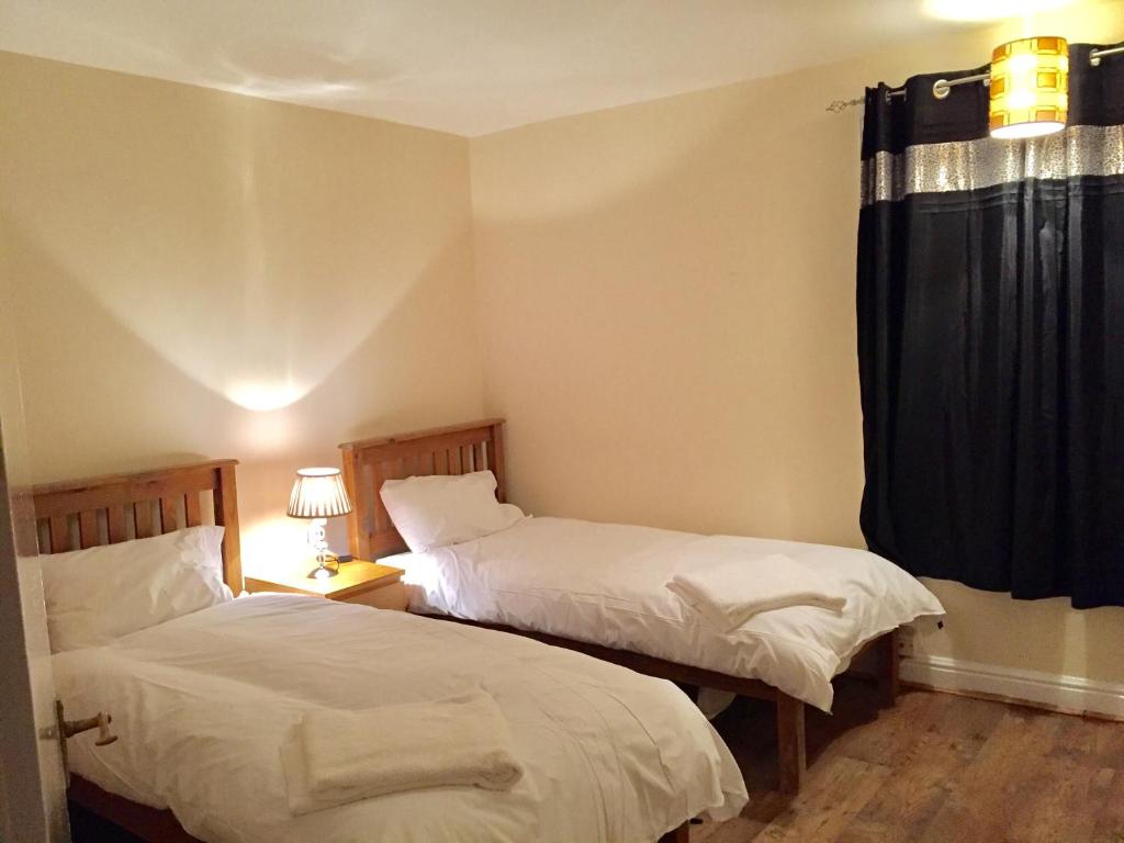 Silver Hill House room 5